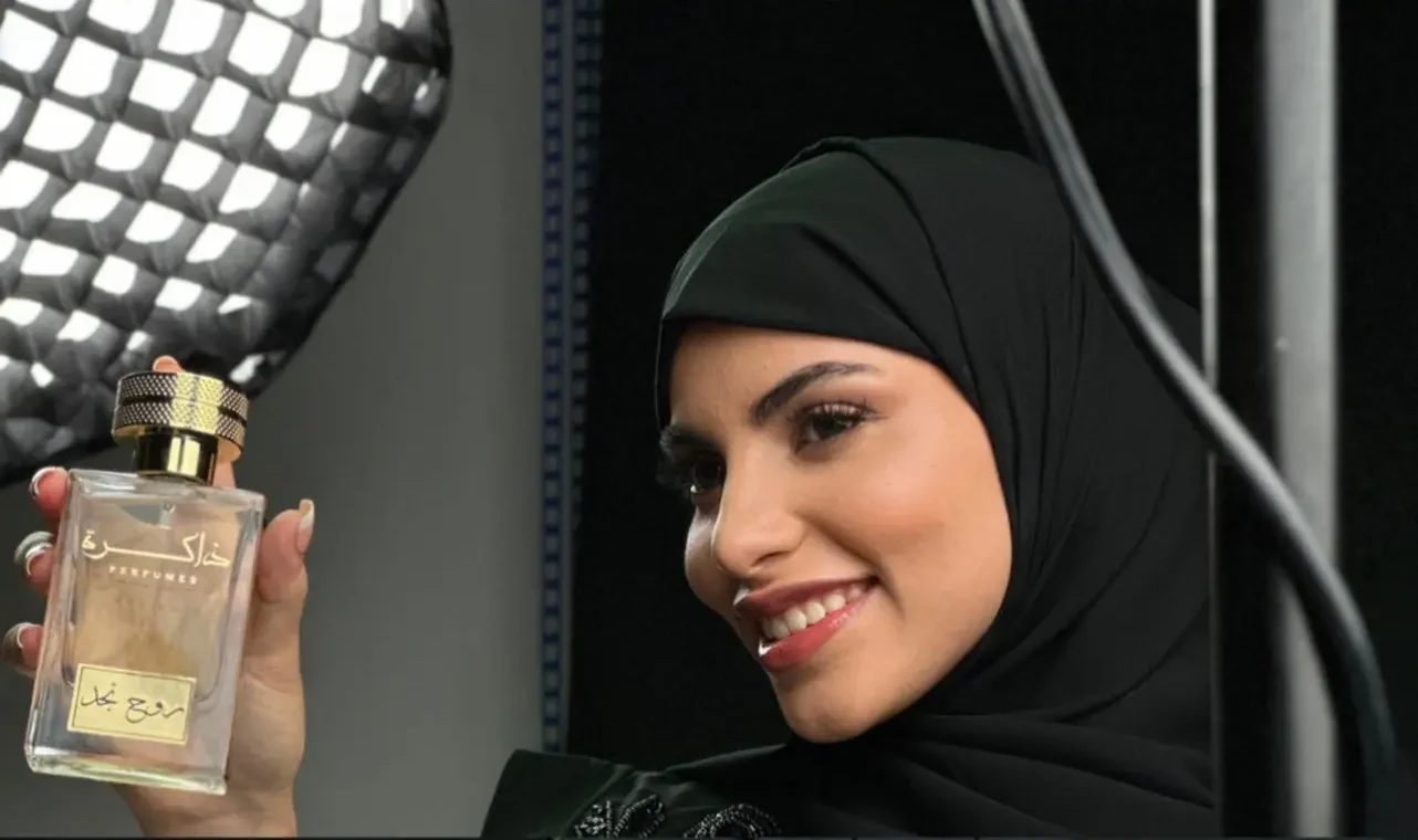 عروض اليوم الوطني لعطور ذاكرة – حملة تسويقية عبر السوشال ميديا